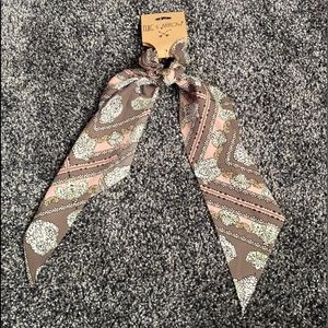 Long hair scrunchie! 🤎